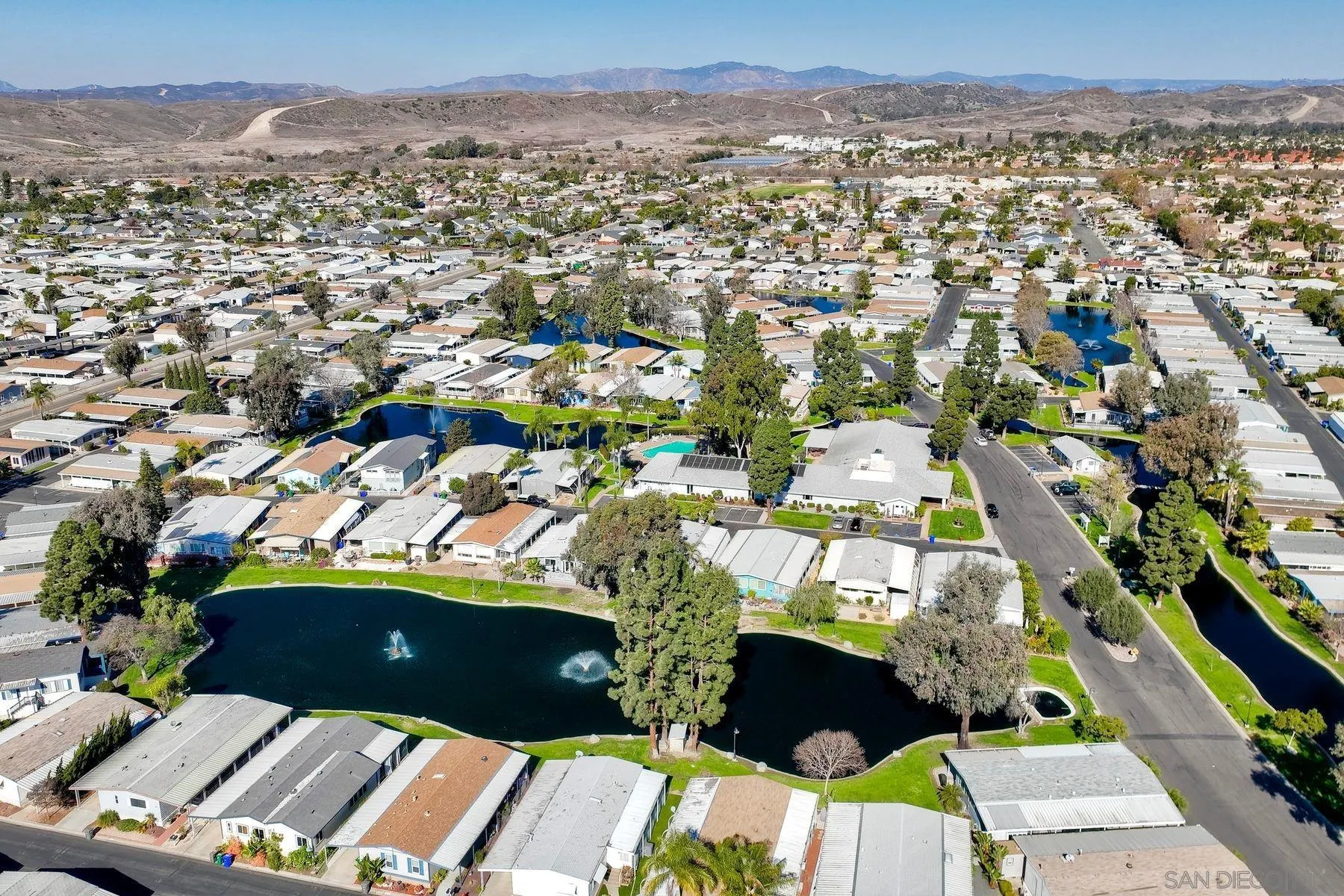 https://cdn.realtyfeed.com/cdn/127/260019338/fbf608e387c3d11cab09b431d8ca00cf.webp