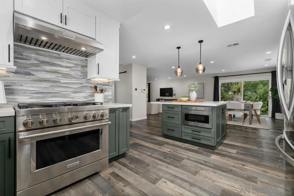 https://cdn.realtyfeed.com/cdn/127/260019339/18a5bbff310b338635867a88a85341d0.webp