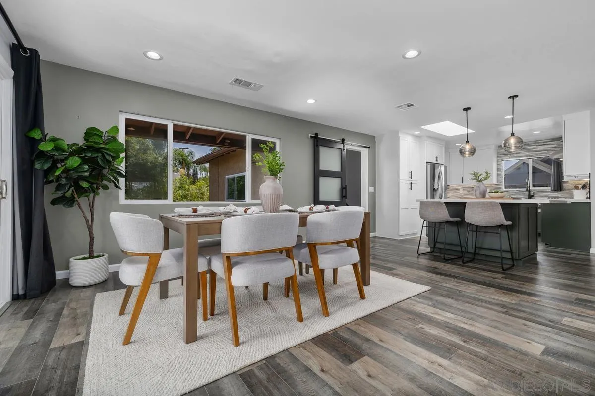 https://cdn.realtyfeed.com/cdn/127/260019339/785b1066e7efe3ef982a4b30a58c2883.webp