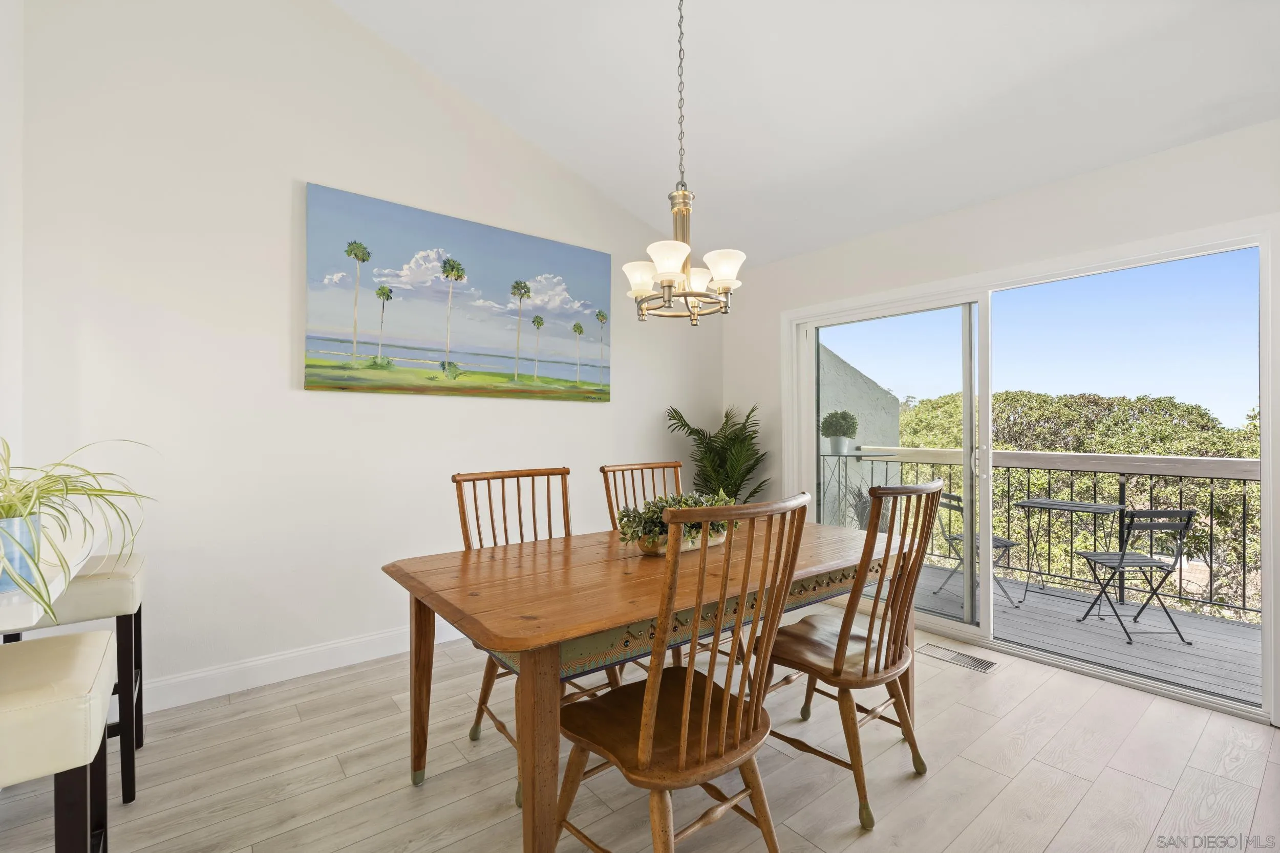 Photo #9: 260019342 Listing: Photo #9