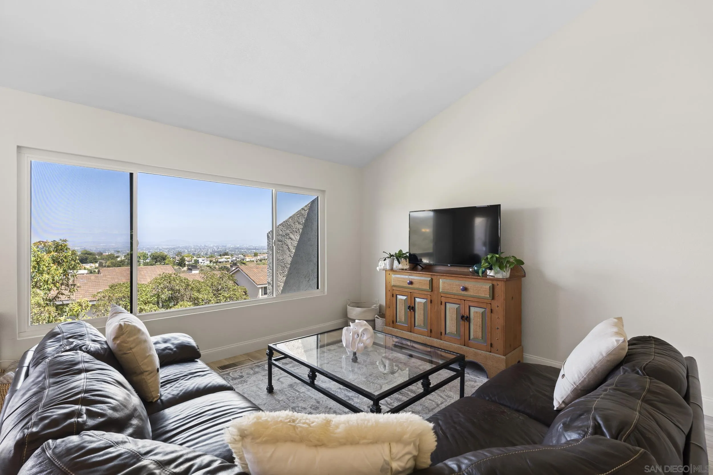 Photo #16: 260019342 Listing: Photo #16