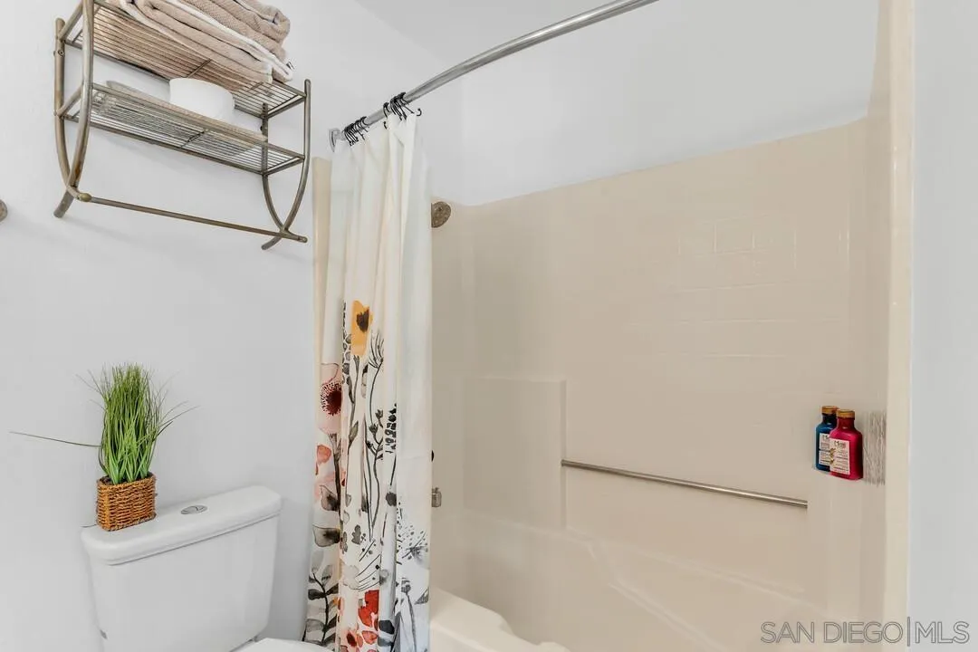 Photo #23: 260019346 Listing: Photo #23