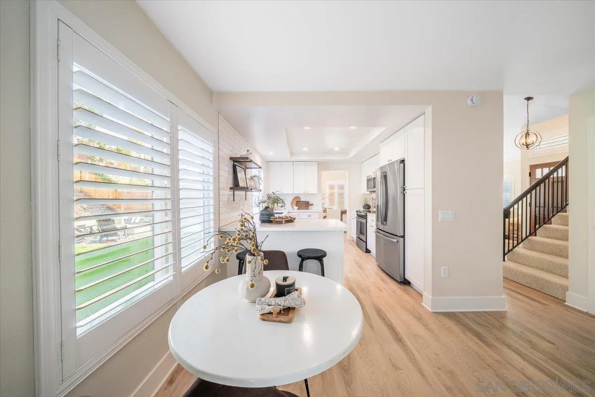 https://cdn.realtyfeed.com/cdn/127/260019348/4e0b437968d98191ef98a6cbdd332a7a.webp