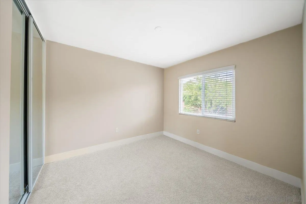 https://cdn.realtyfeed.com/cdn/127/260019348/53eaf3d879f11f45e7e23d20fc4d1d70.webp