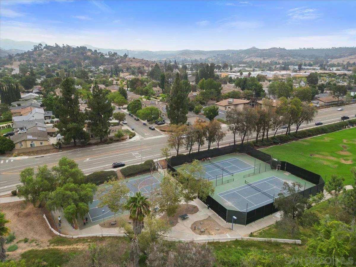 Photo #47: 260019349 Listing: Photo #47