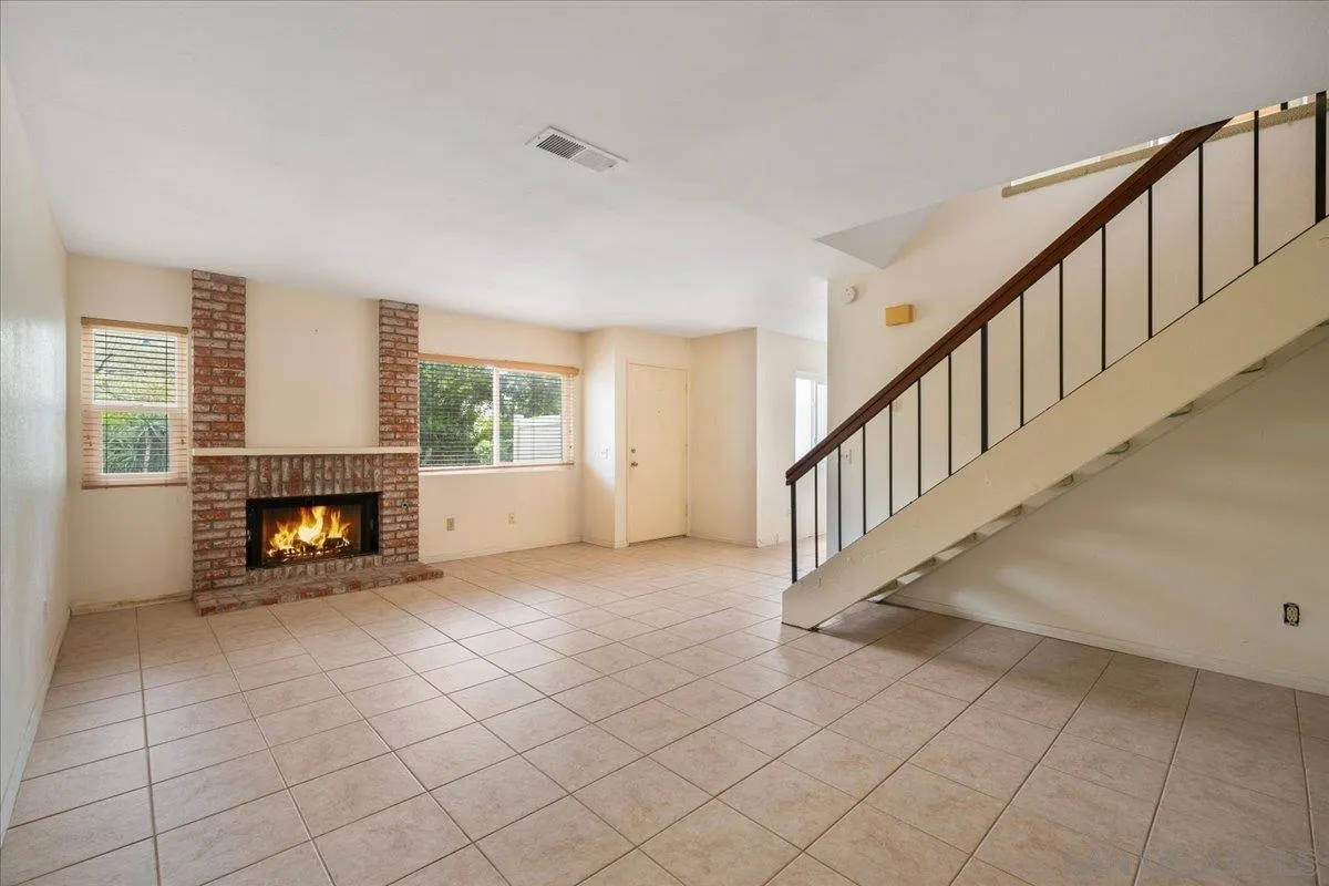 Photo #6: 260019349 Listing: Photo #6