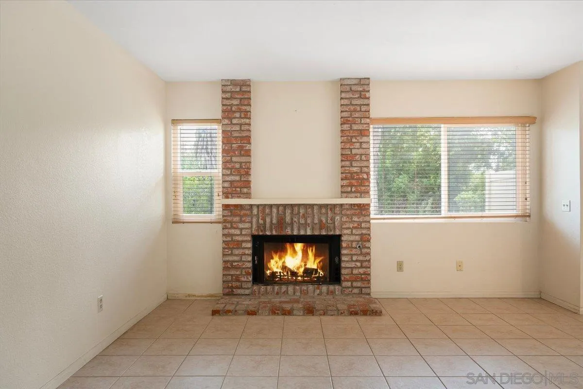 Photo #7: 260019349 Listing: Photo #7
