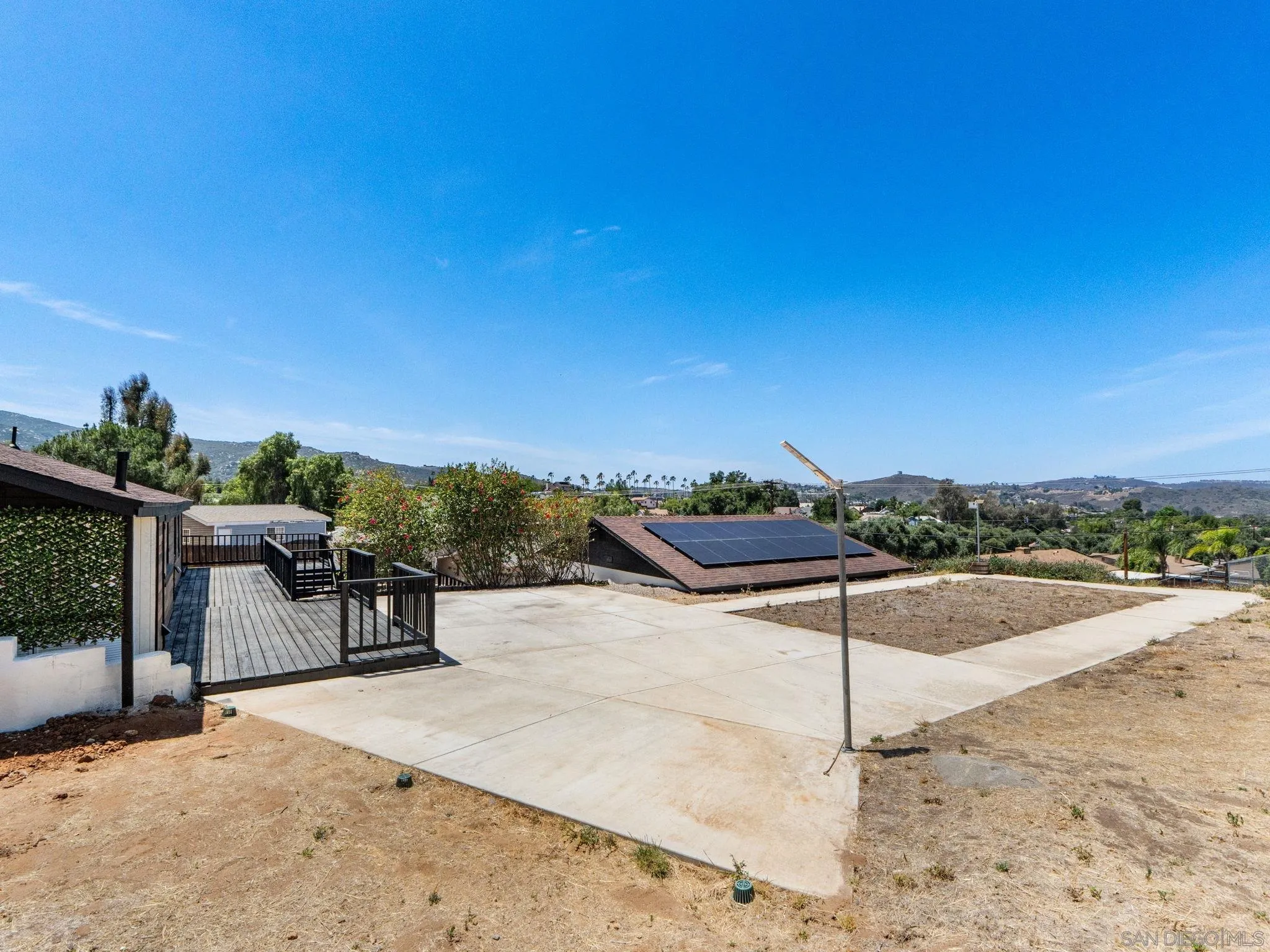 https://cdn.realtyfeed.com/cdn/127/260019350/242d7bbead7db9692a811fcf10ebd5b8.webp