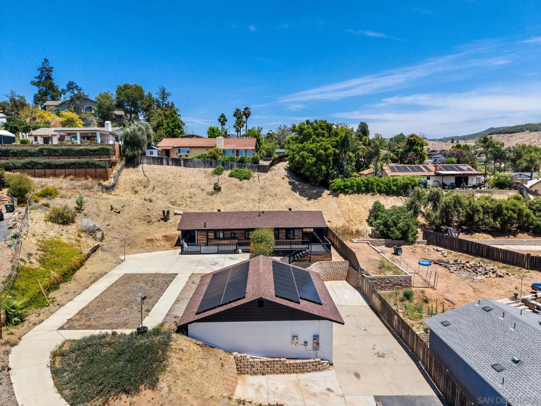 https://cdn.realtyfeed.com/cdn/127/260019350/a1b2e5fe1a9e1e825eba510b31540288.webp