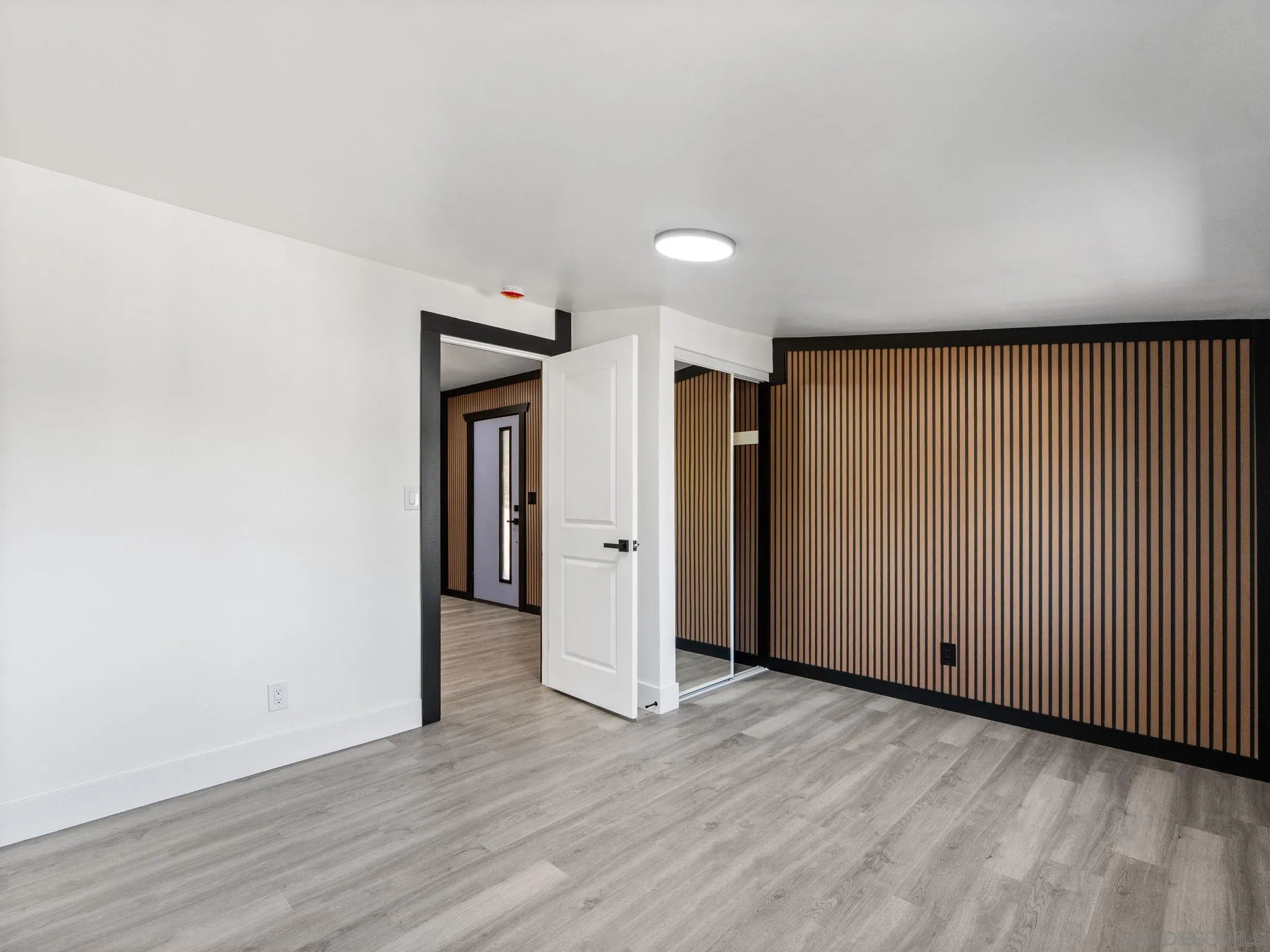 https://cdn.realtyfeed.com/cdn/127/260019350/ead09707769a5fa8f954341996070d1e.webp