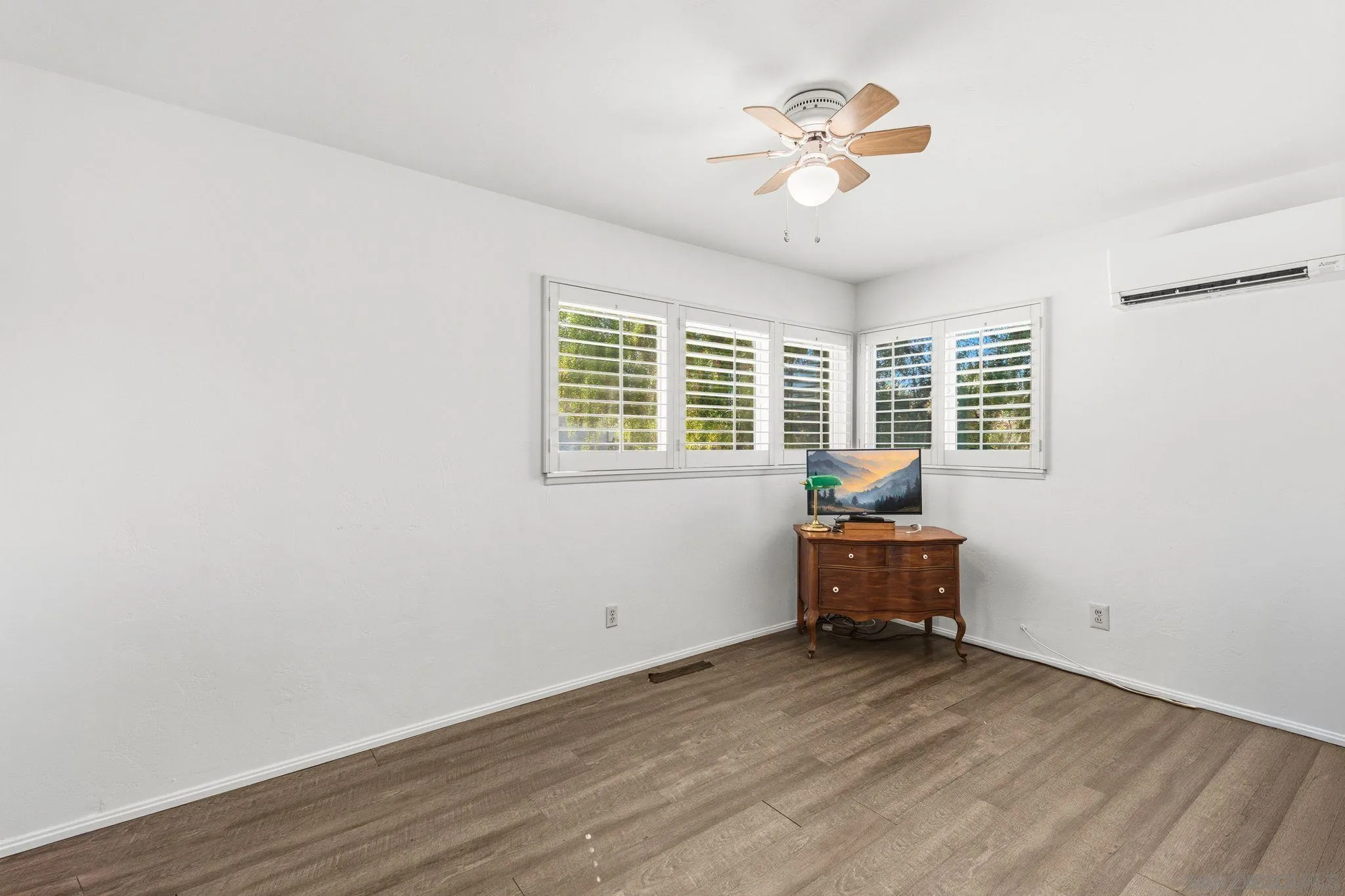 https://cdn.realtyfeed.com/cdn/127/260019351/0f09f21c3fb5a19070ffc8b1fa3e4c9d.webp