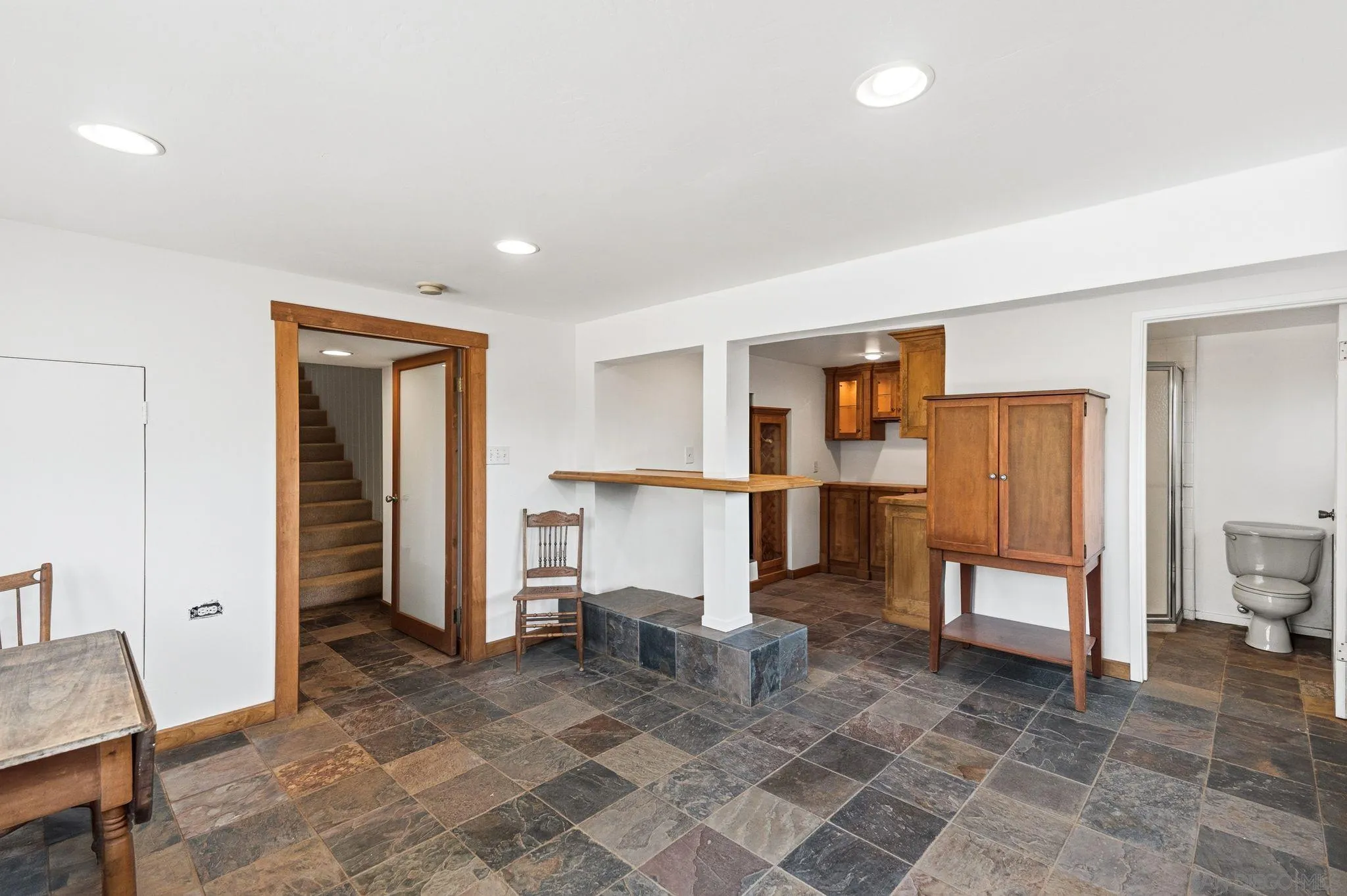 https://cdn.realtyfeed.com/cdn/127/260019351/1986d431214a08856fd4a9c0b2251475.webp