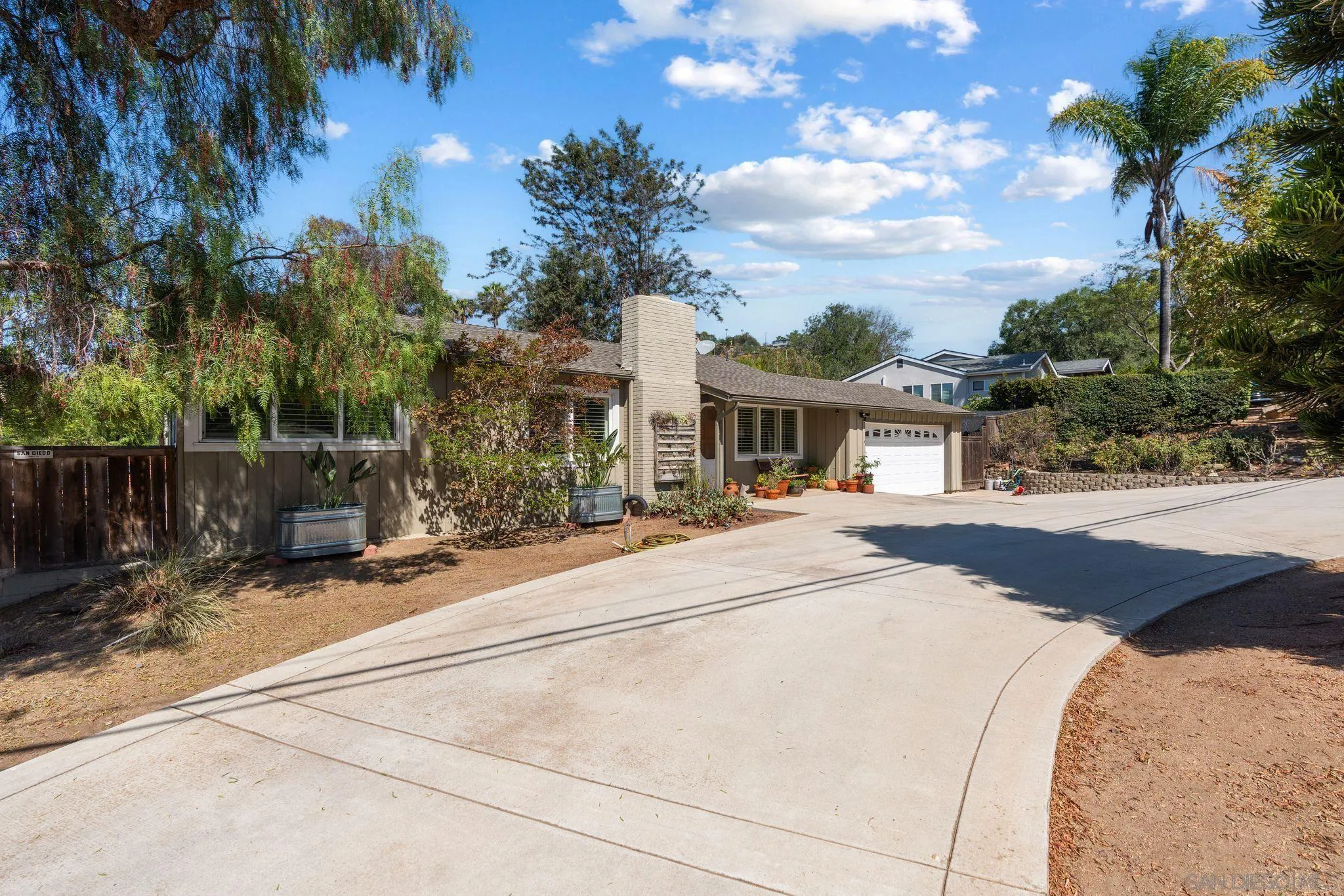 https://cdn.realtyfeed.com/cdn/127/260019351/c134e23ef5a2d0d0dec7d0ccba3bcee3.webp
