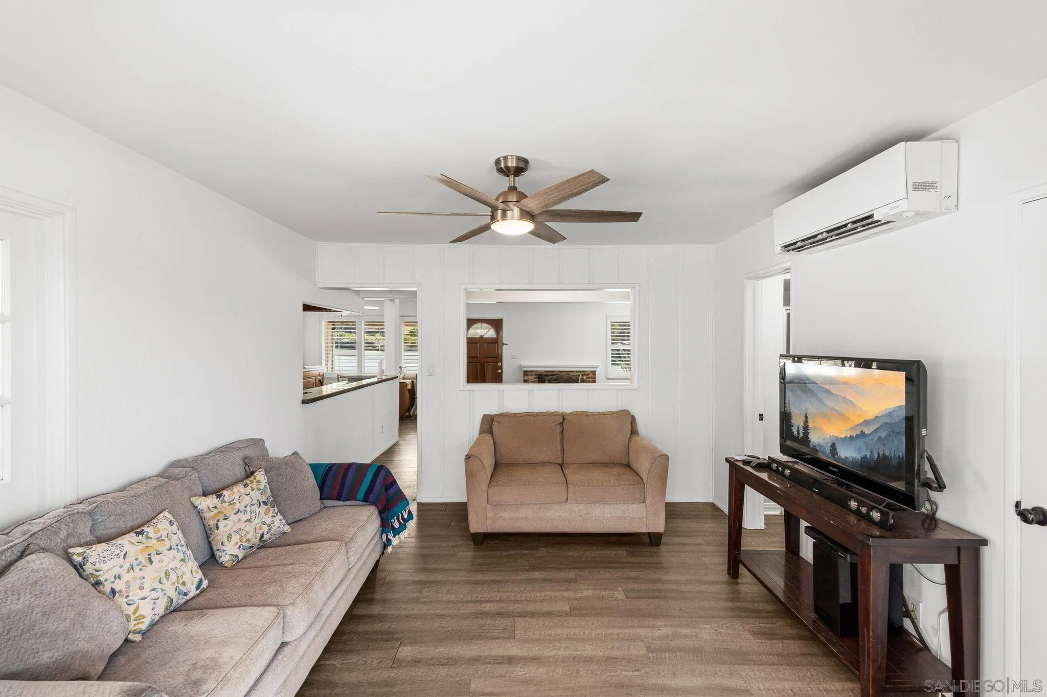 https://cdn.realtyfeed.com/cdn/127/260019351/c25458b32facc5e13111b448028dd3c7.webp