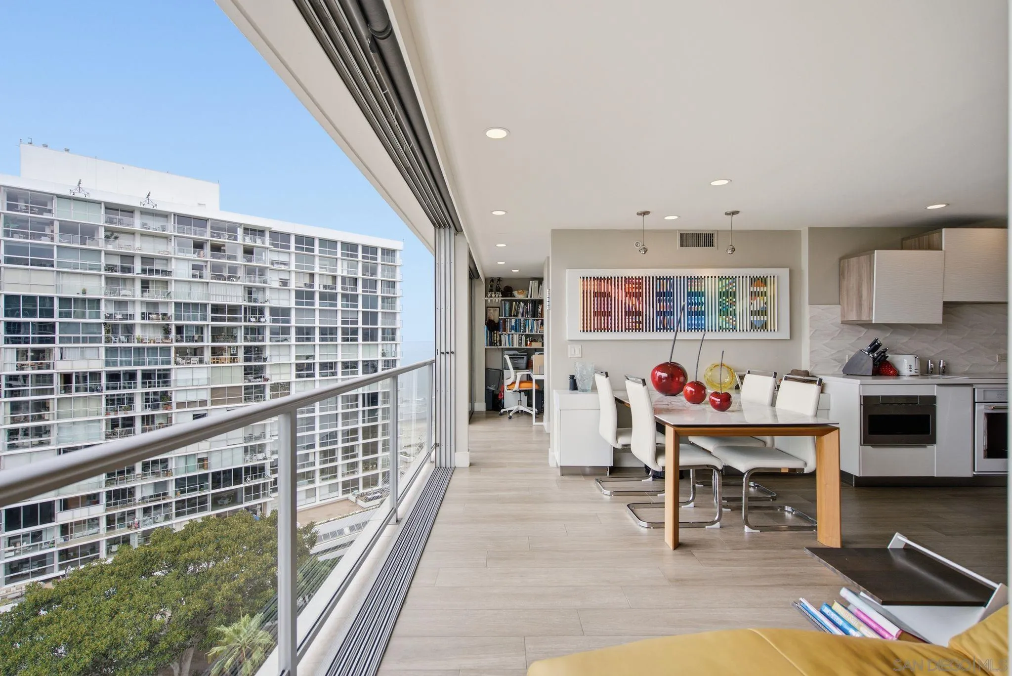 https://cdn.realtyfeed.com/cdn/127/260019352/4671d6930275cb18f38cd0a673280f06.webp
