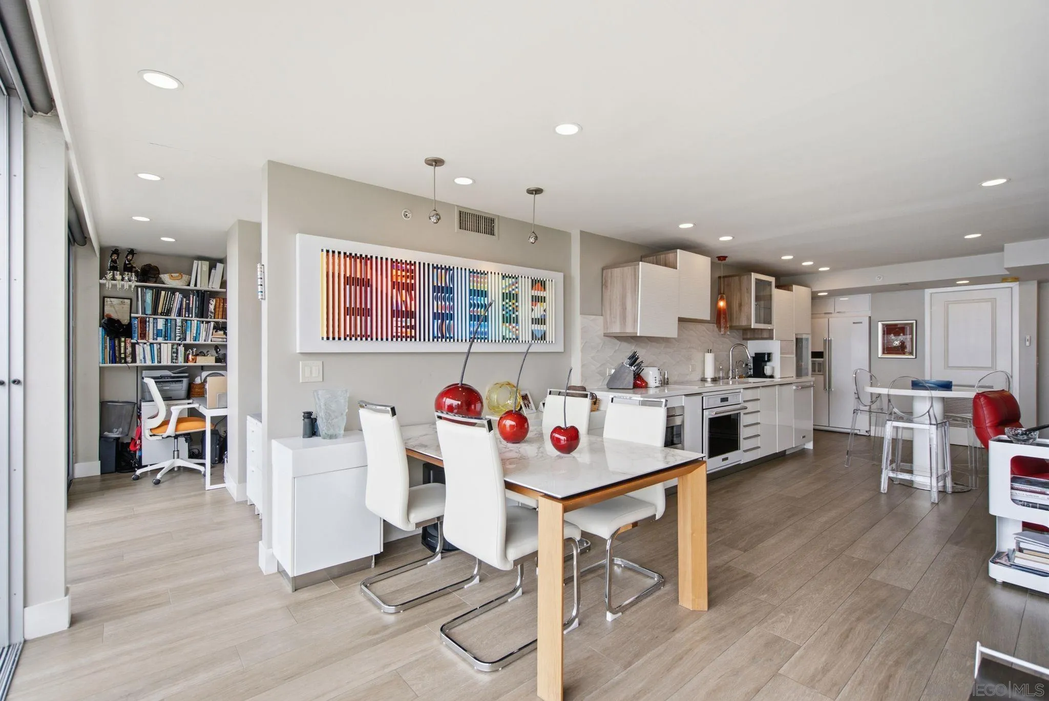 https://cdn.realtyfeed.com/cdn/127/260019352/4b82519af01b951dc4b346c004ba154a.webp