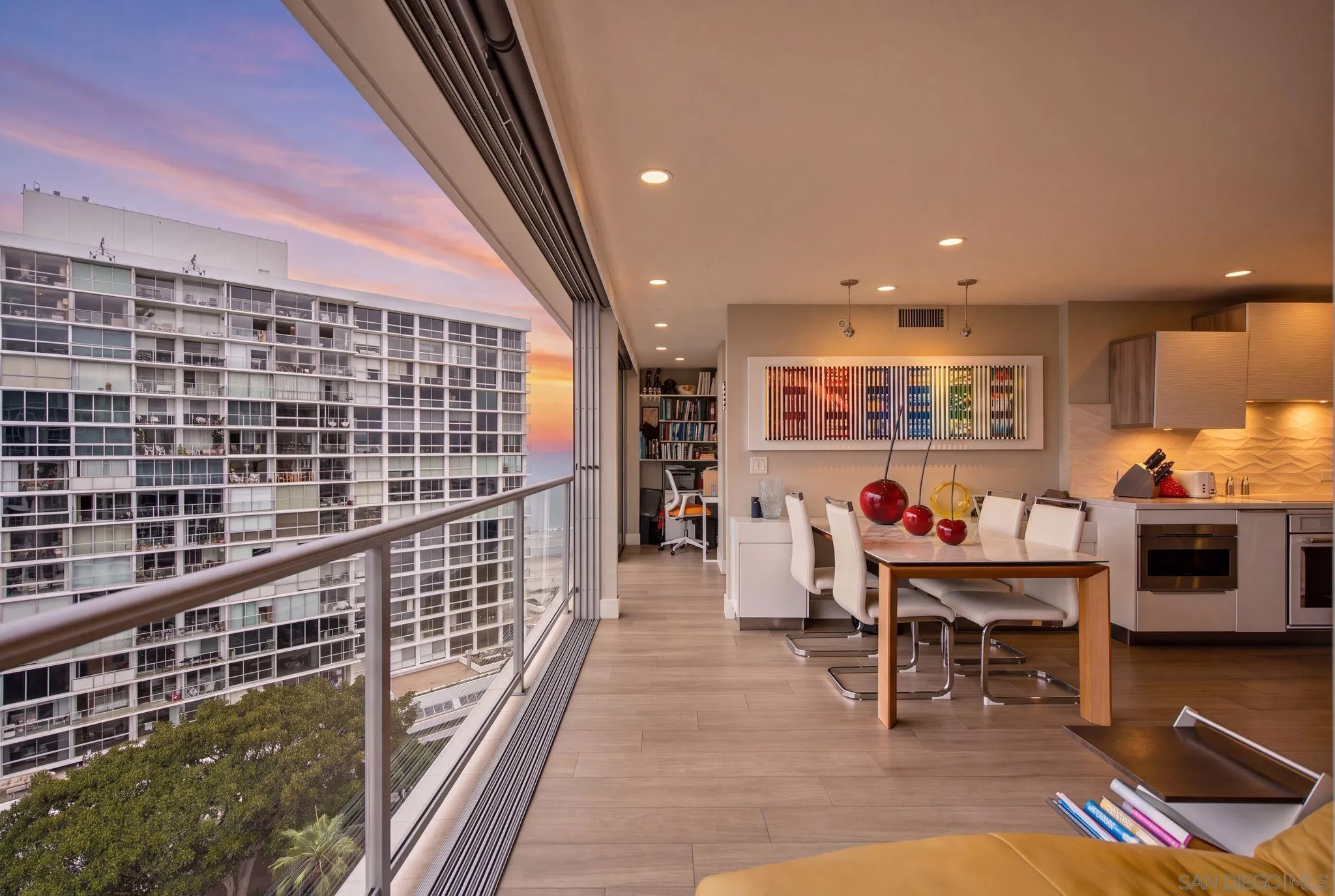 https://cdn.realtyfeed.com/cdn/127/260019352/756e8be0a3a449d7530afe00441b0852.webp