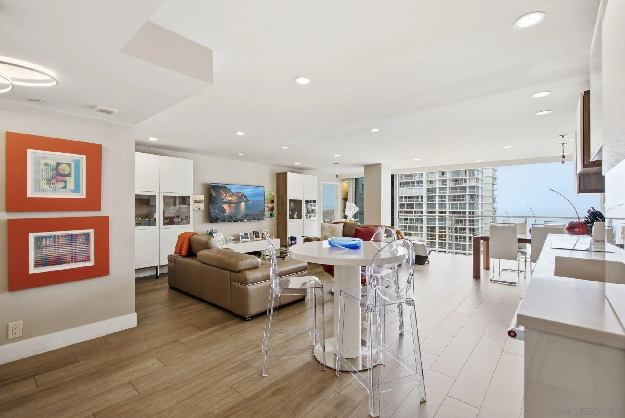 https://cdn.realtyfeed.com/cdn/127/260019352/cd1b013bc1cf7da3819ae751a2d90285.webp