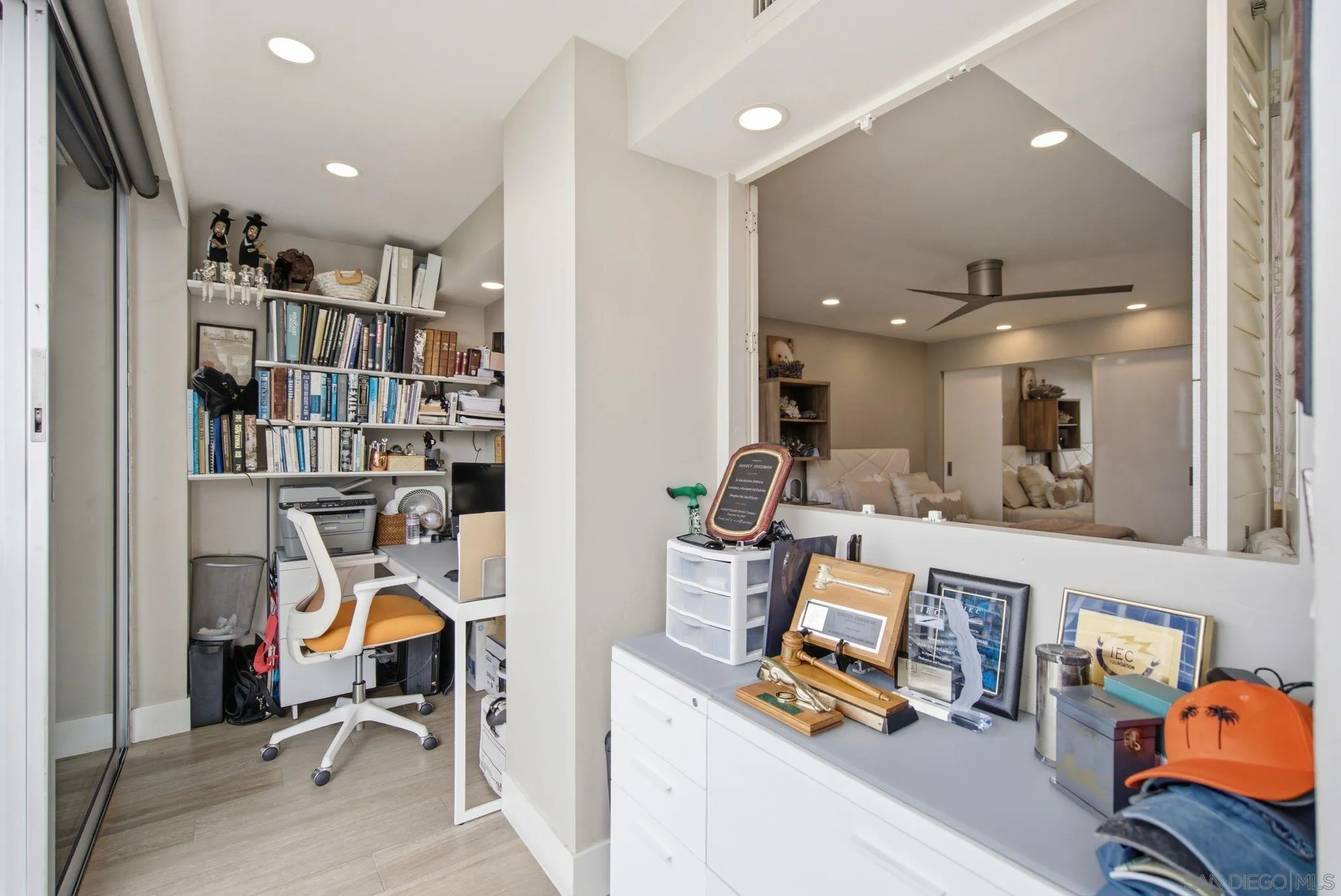 https://cdn.realtyfeed.com/cdn/127/260019352/f56732718b1cfbd72891c96c3ef080d7.webp