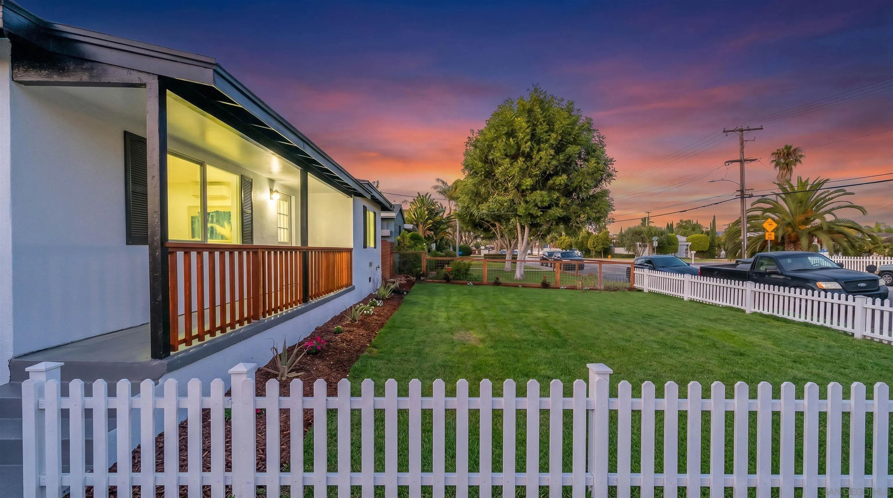 https://cdn.realtyfeed.com/cdn/127/260019353/40fedb49f5cd9ca4a7c982a563d39afe.webp