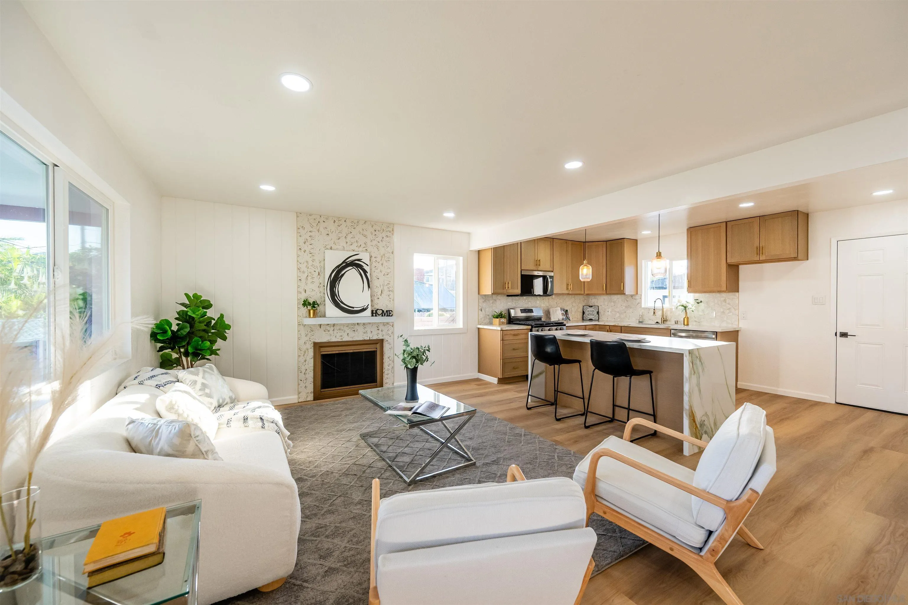 https://cdn.realtyfeed.com/cdn/127/260019353/bf90d9567d78d54fd292dd8f538874b7.webp