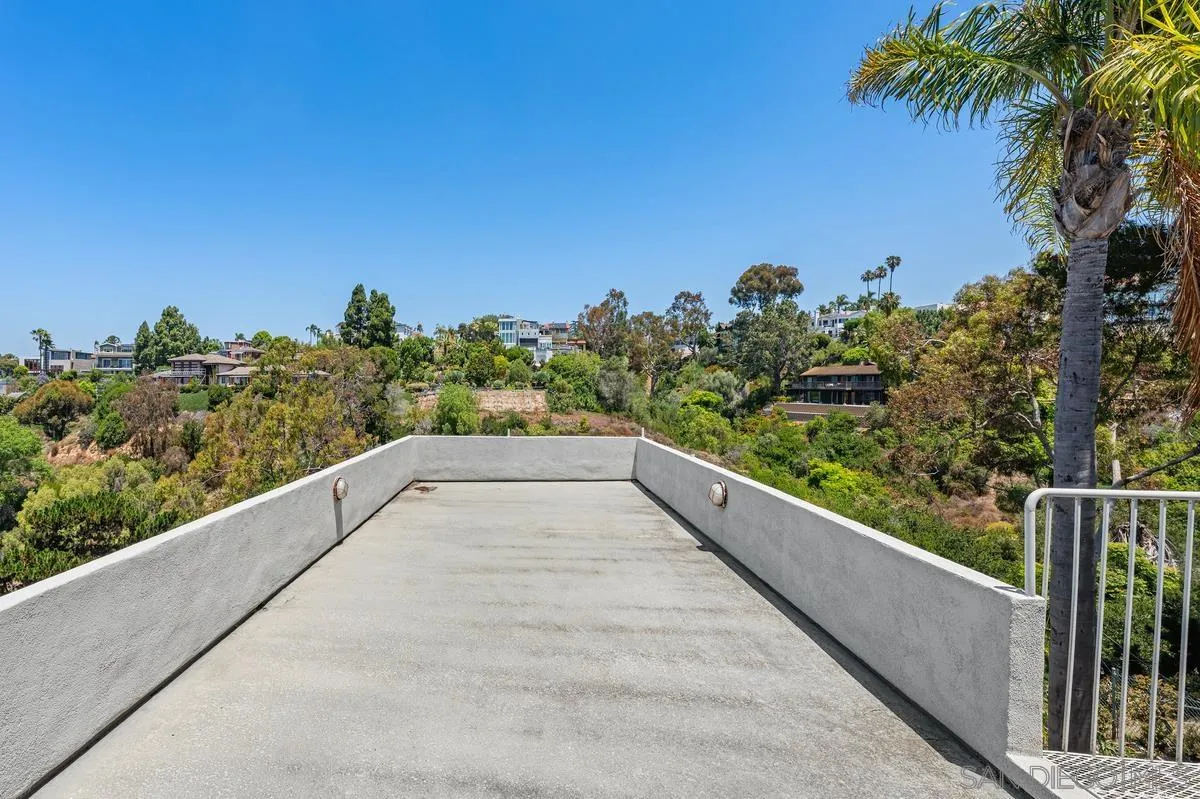https://cdn.realtyfeed.com/cdn/127/260019355/2d4afcaea3f346a0f3fd284878e71442.webp