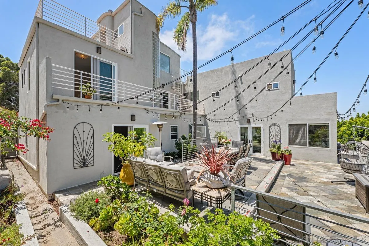 https://cdn.realtyfeed.com/cdn/127/260019355/84b2f5cd5e374d2dde662f9114446ff4.webp