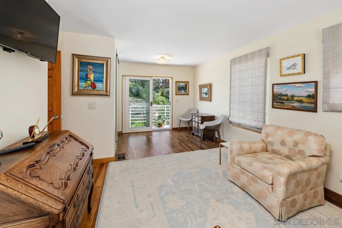 https://cdn.realtyfeed.com/cdn/127/260019355/b8d5a6832b8723fa16740ff255db5421.webp