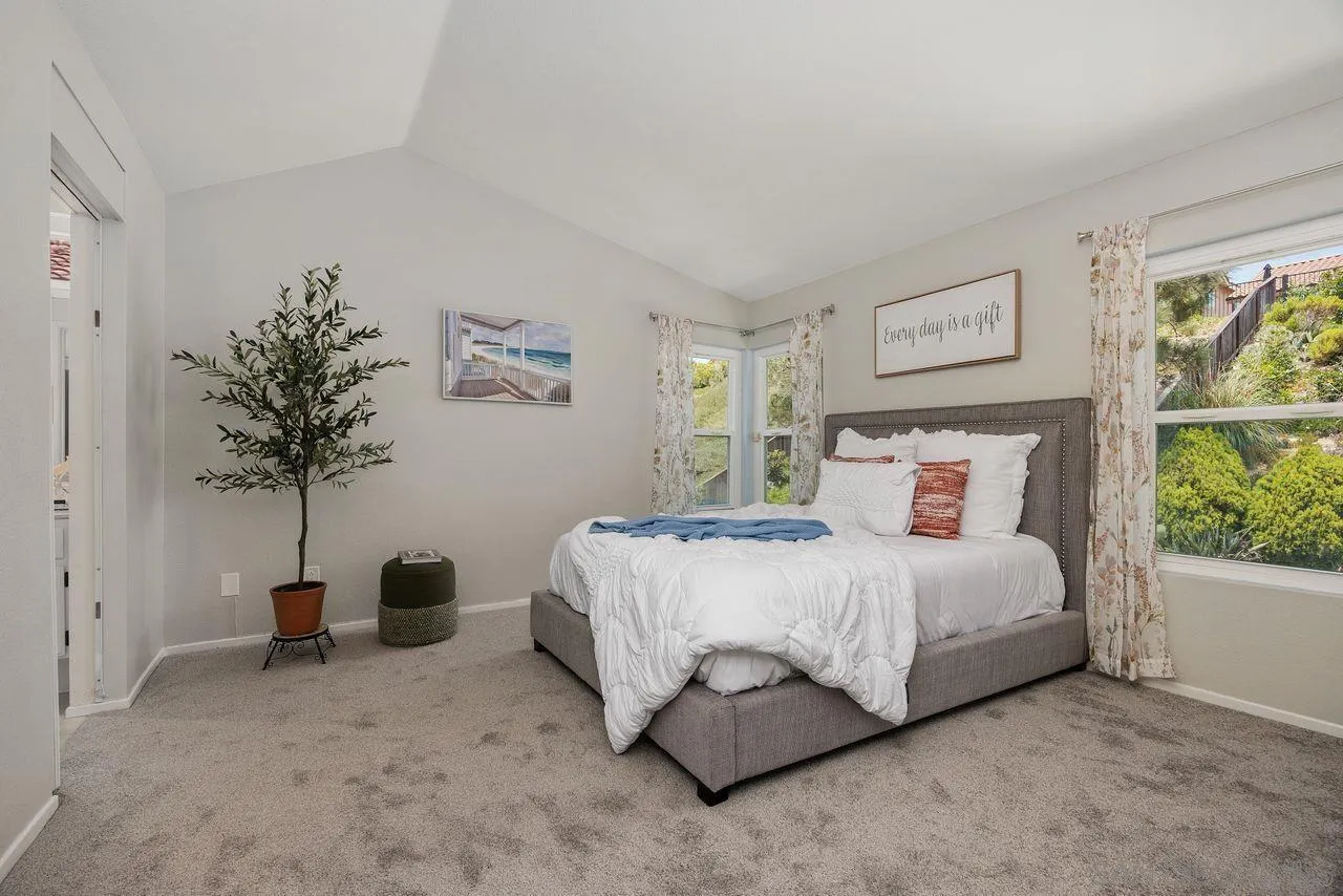 https://cdn.realtyfeed.com/cdn/127/260019356/0815c450d5161eb1d4f3ba4338add15c.webp