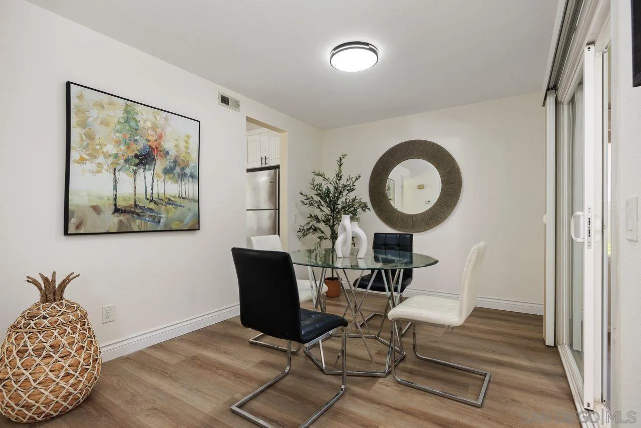 https://cdn.realtyfeed.com/cdn/127/260019356/33cbc9f26490948d083fb495afdc043a.webp