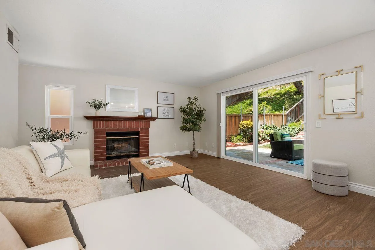 https://cdn.realtyfeed.com/cdn/127/260019356/66d98e2cd6d6cb6bf642a020c2830bee.webp