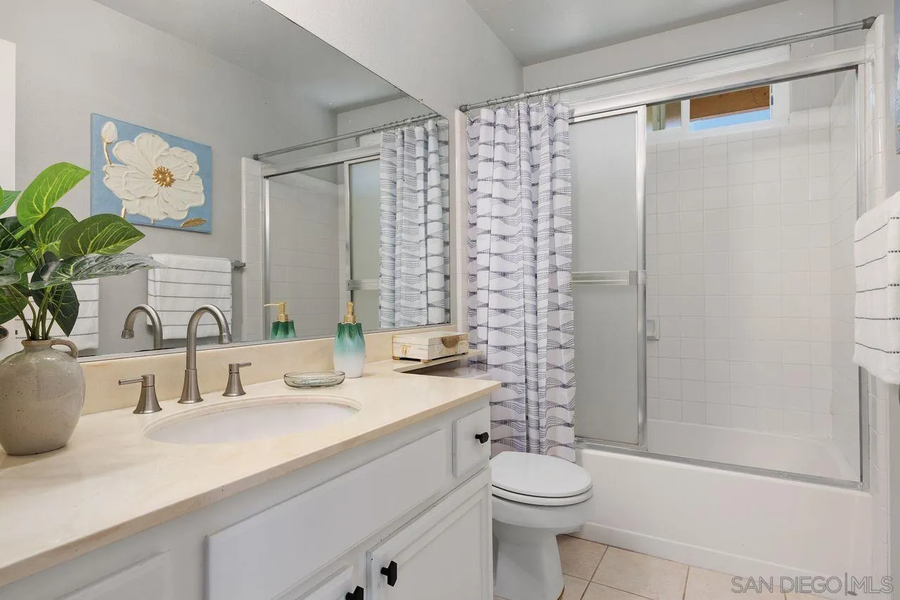 https://cdn.realtyfeed.com/cdn/127/260019356/82146465016cd3042a558cf7ca0d3caa.webp