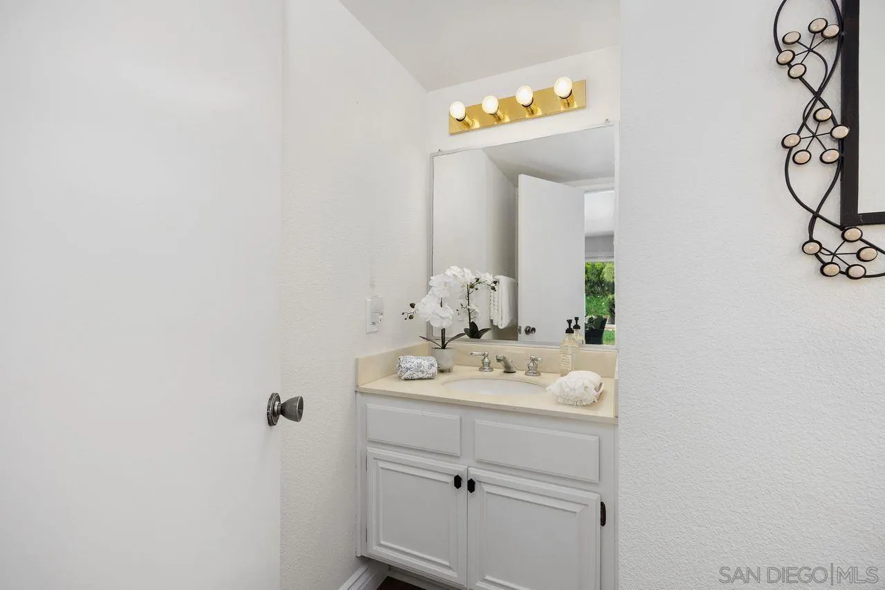 https://cdn.realtyfeed.com/cdn/127/260019356/c84c2e48088687333cdf6b050a8c1705.webp