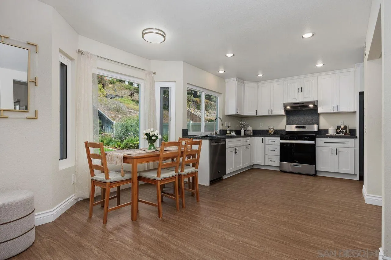 https://cdn.realtyfeed.com/cdn/127/260019356/de2e1067c96c89140a7a234abc8215cc.webp