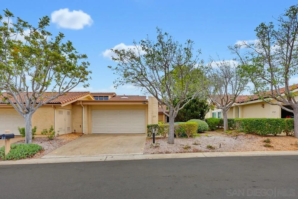 Photo #1: 260019358 Listing: Photo #1