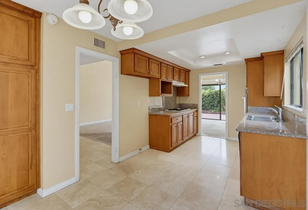 Photo #6: 260019358 Listing: Photo #6