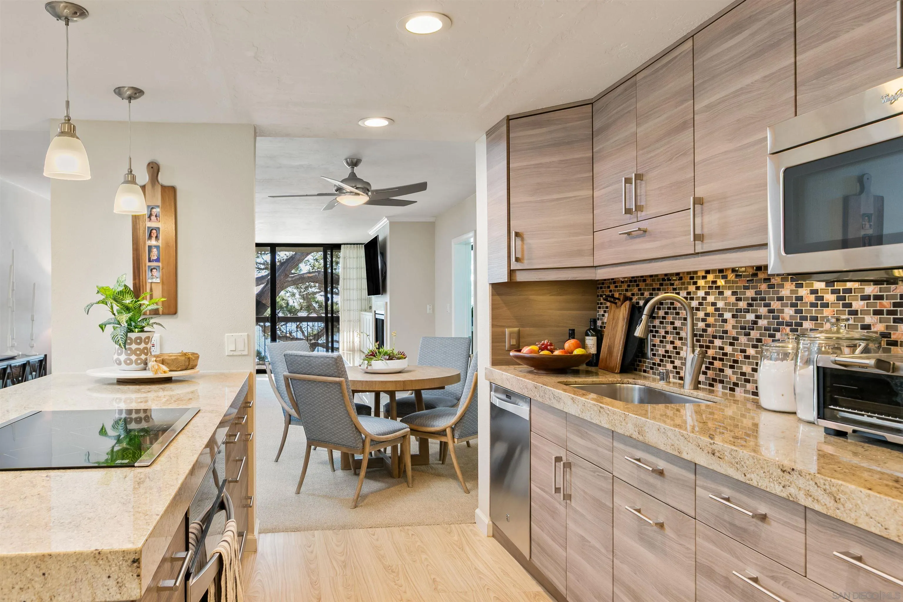 Photo #10: 260019360 Listing: Photo #10