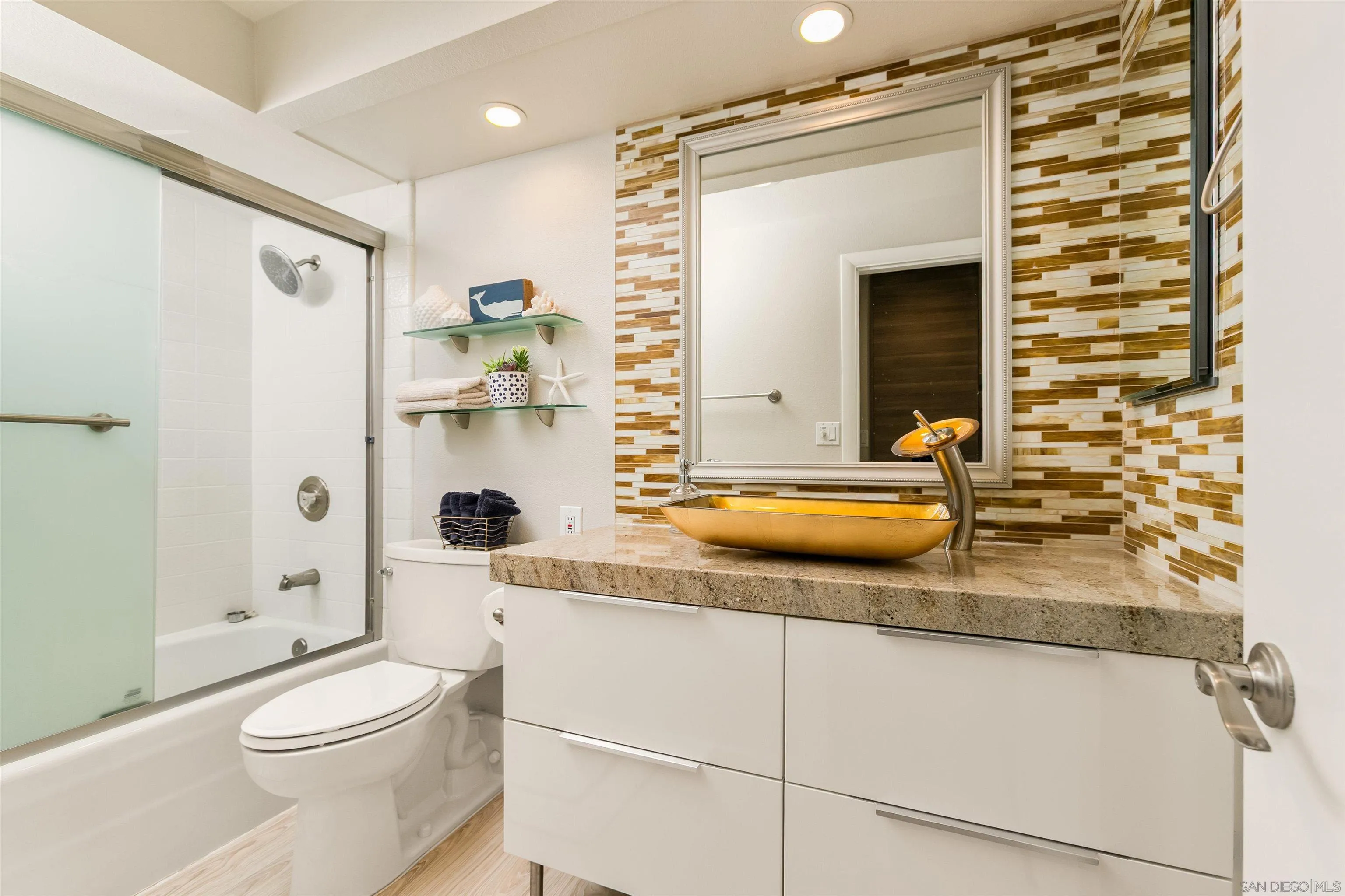 Photo #22: 260019360 Listing: Photo #22