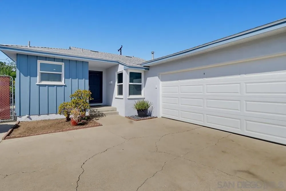 https://cdn.realtyfeed.com/cdn/127/260019362/0256d2b0e0dd98393c965b7594ad0c61.webp