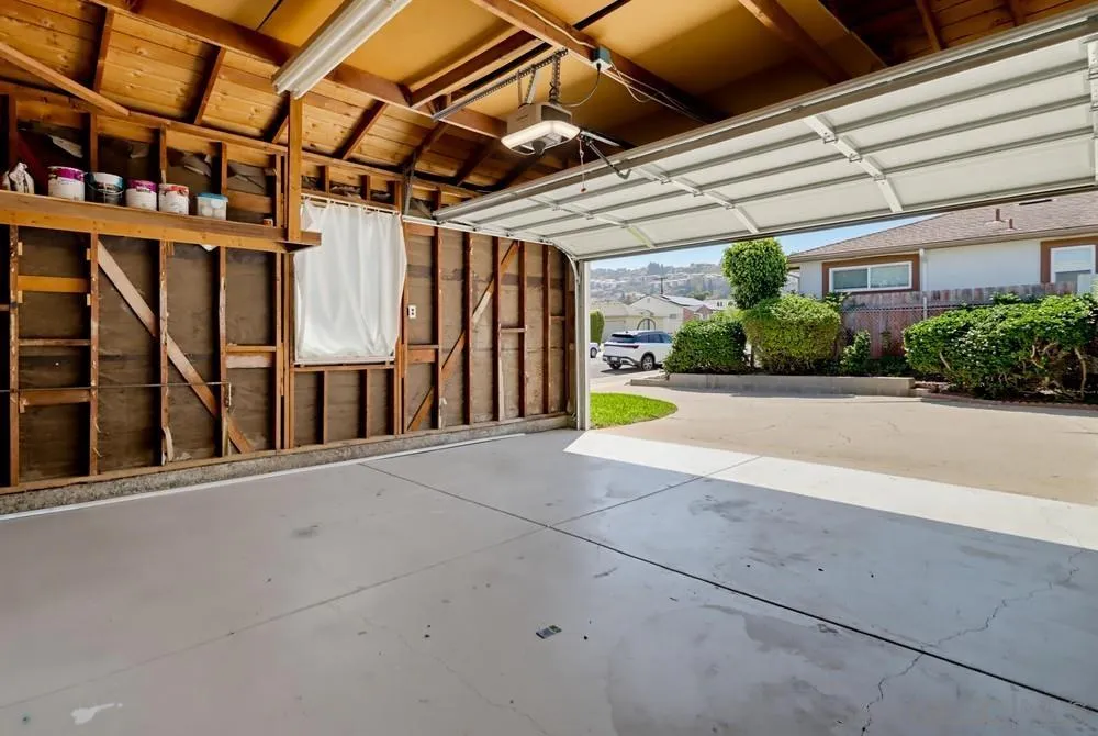 https://cdn.realtyfeed.com/cdn/127/260019362/0ab61921d3659b711cf540411764edaf.webp
