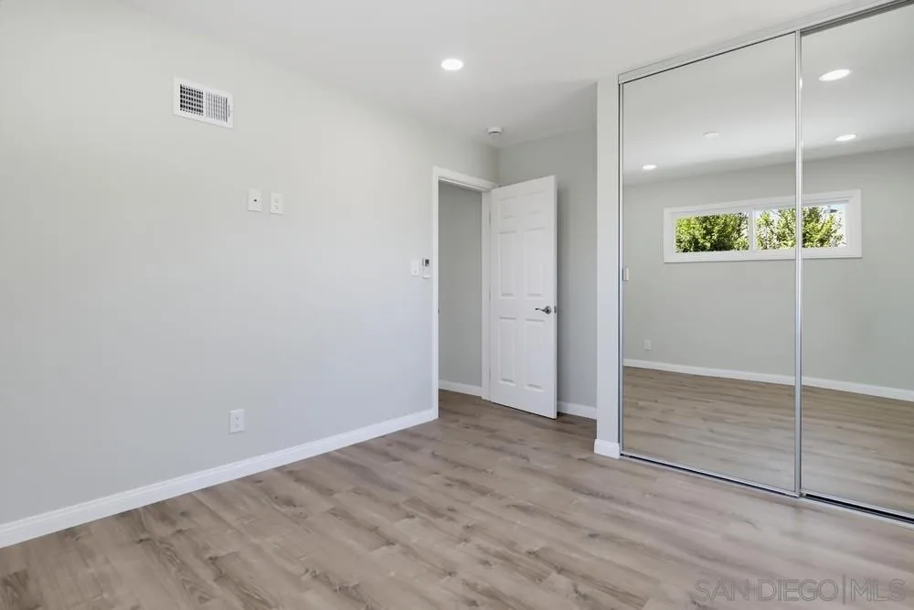 https://cdn.realtyfeed.com/cdn/127/260019362/324cd742b49bd81f3875ae2f74d00ec2.webp