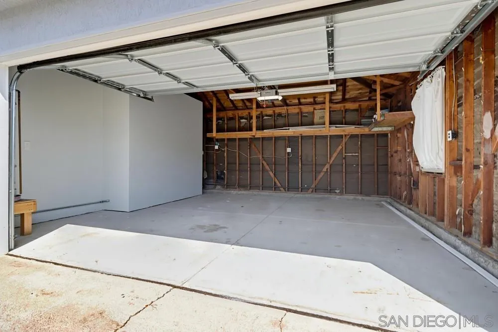 https://cdn.realtyfeed.com/cdn/127/260019362/5acdb13d861674caba7cfe5d8e29c1a6.webp