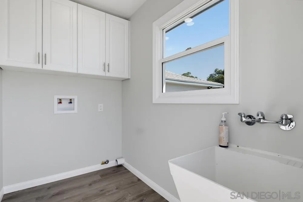 https://cdn.realtyfeed.com/cdn/127/260019362/a8e658c4ee9c545f9db2bf2518306bf2.webp