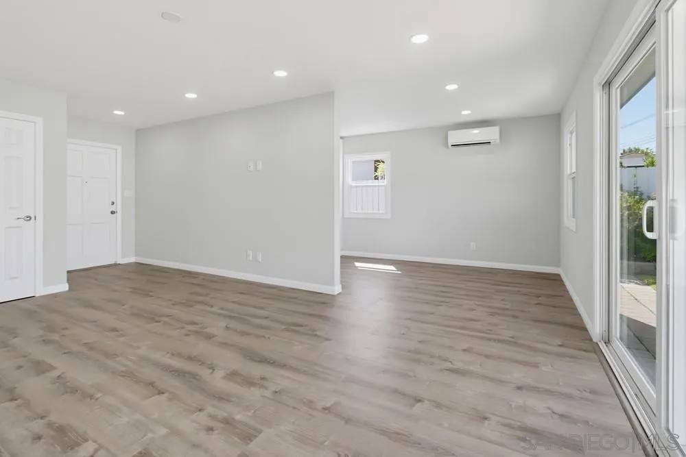 https://cdn.realtyfeed.com/cdn/127/260019362/aa2c40b62036e45c10f19c78f94ffb4c.webp