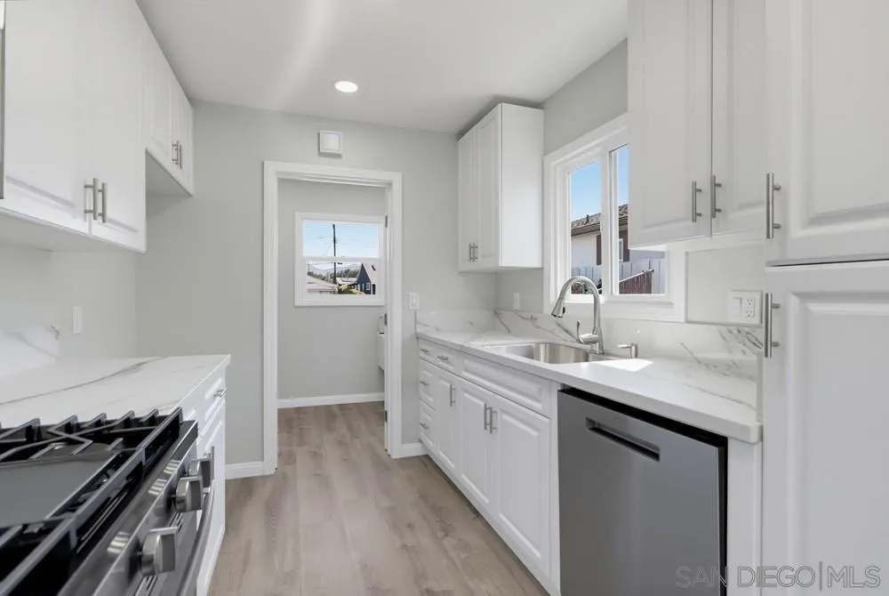 https://cdn.realtyfeed.com/cdn/127/260019362/f4cf7571abfb090103ccd5e2398c53ea.webp