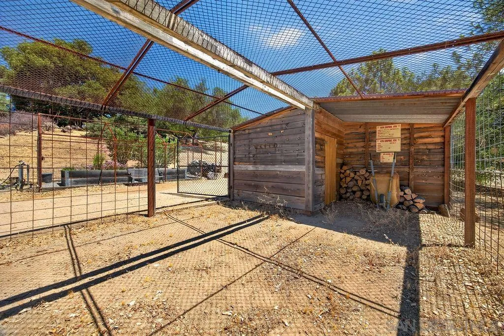 https://cdn.realtyfeed.com/cdn/127/260019363/0be5e201b384b6b6da8e43a671b1ea1b.webp