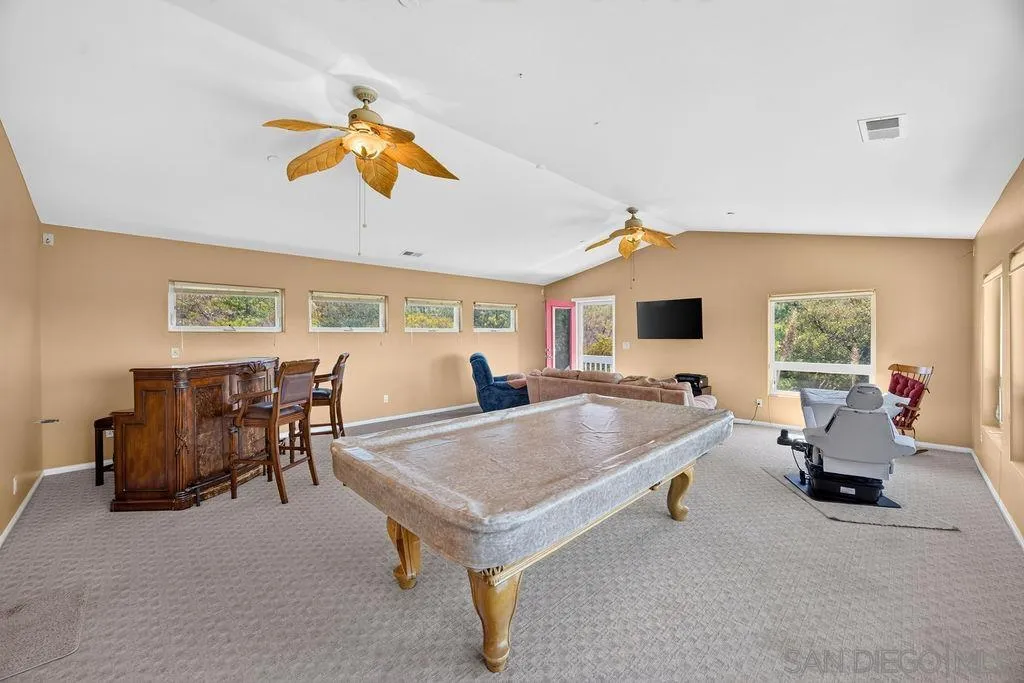 https://cdn.realtyfeed.com/cdn/127/260019363/1caaf6993914908d6679e8ef02f1f182.webp