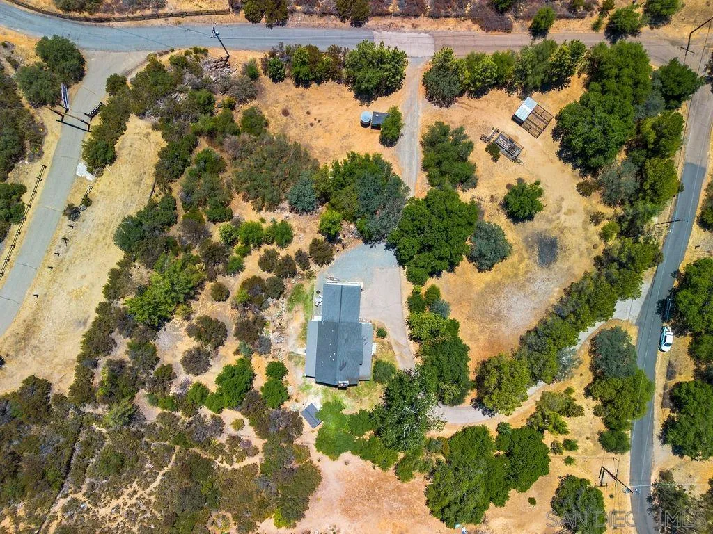 https://cdn.realtyfeed.com/cdn/127/260019363/2462e6e9286e8698b96cbf3e751e5a85.webp