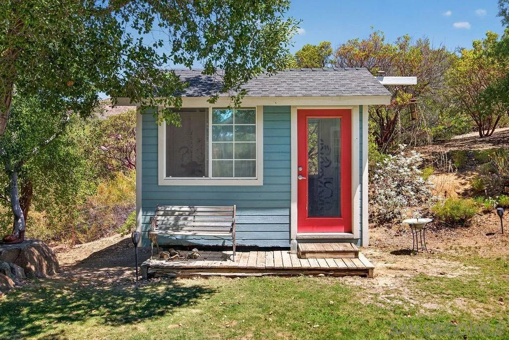 https://cdn.realtyfeed.com/cdn/127/260019363/889afdd353d7e1d950e3adfc2c8ee405.webp