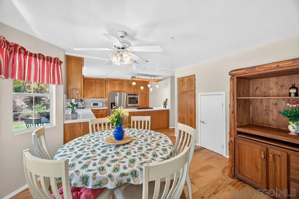 https://cdn.realtyfeed.com/cdn/127/260019363/9a867d4360e0dac775ef54a7d9201969.webp